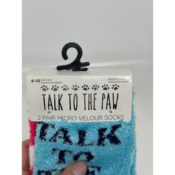 NEW 2-Pair Cozy "Talk To The Paw" Women's Low Cut Micro Velour Socks 4-10 - Picture 3 of 5